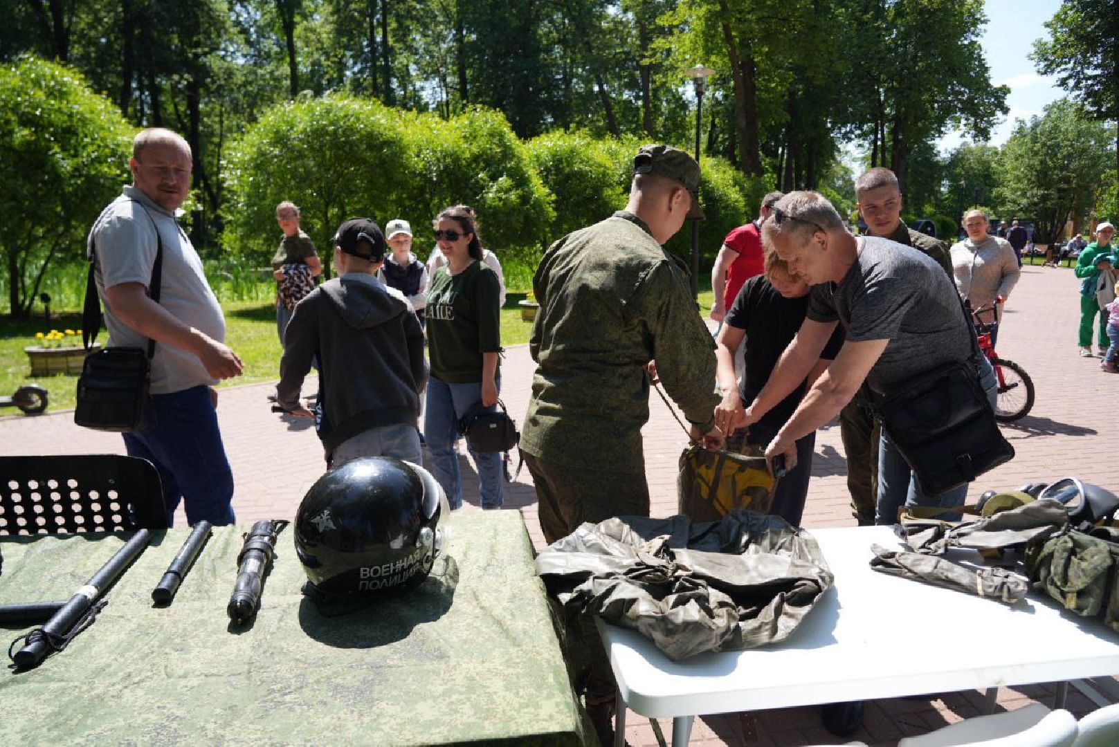 Сергиев Посад, Сергиево-Посадский городской округ, День России, Праздник, Родина, Российская Федерация, Парки, Скверы, Лето в Подмосковье, Молодежь, Жители