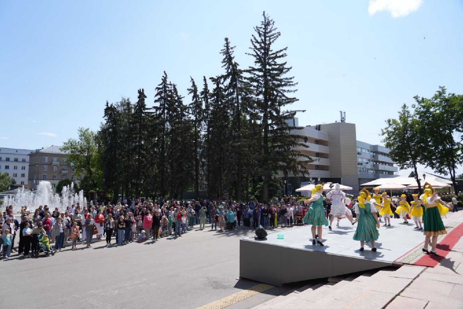 Сергиев Посад, Сергиево-Посадский городской округ, День России, Праздник, Родина, Российская Федерация, Парки, Скверы, Лето в Подмосковье, Молодежь, Жители