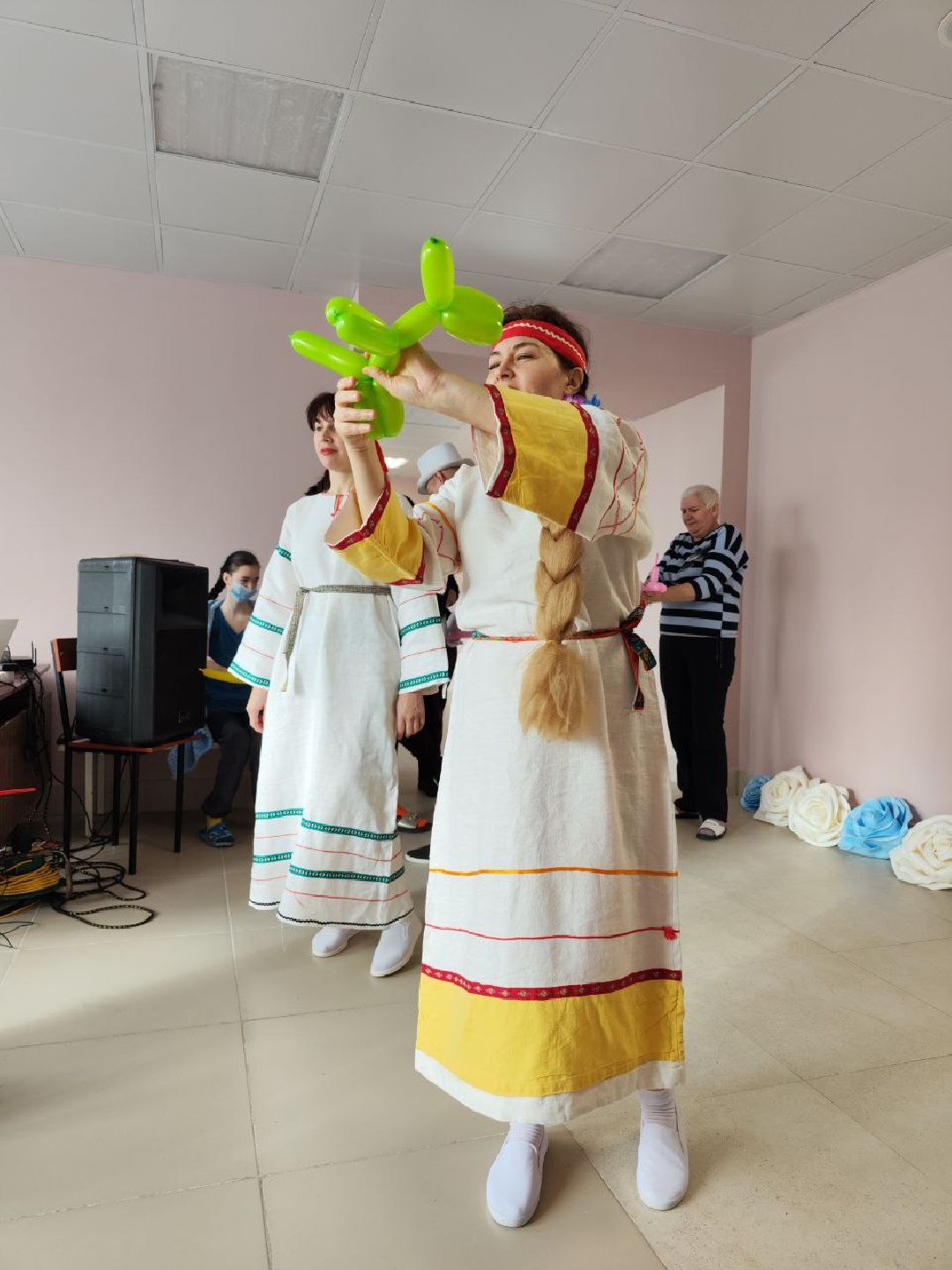 Лобня, города