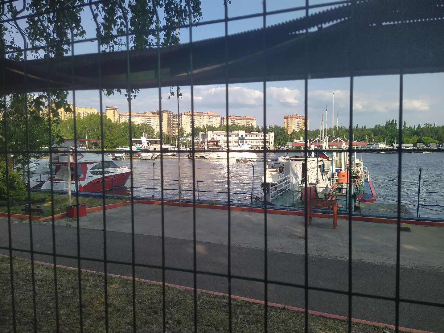 Долгопрудный, хаусботы, яхты, катера, бизнес