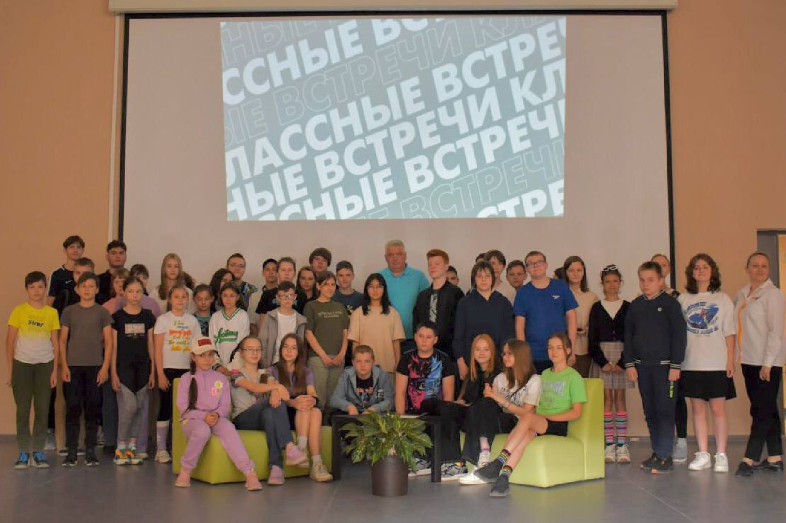 Балашиха, Подмосковье, школы, умные каникулы, 100 вопросов лидеру, депутаты, Тарас Ефимов