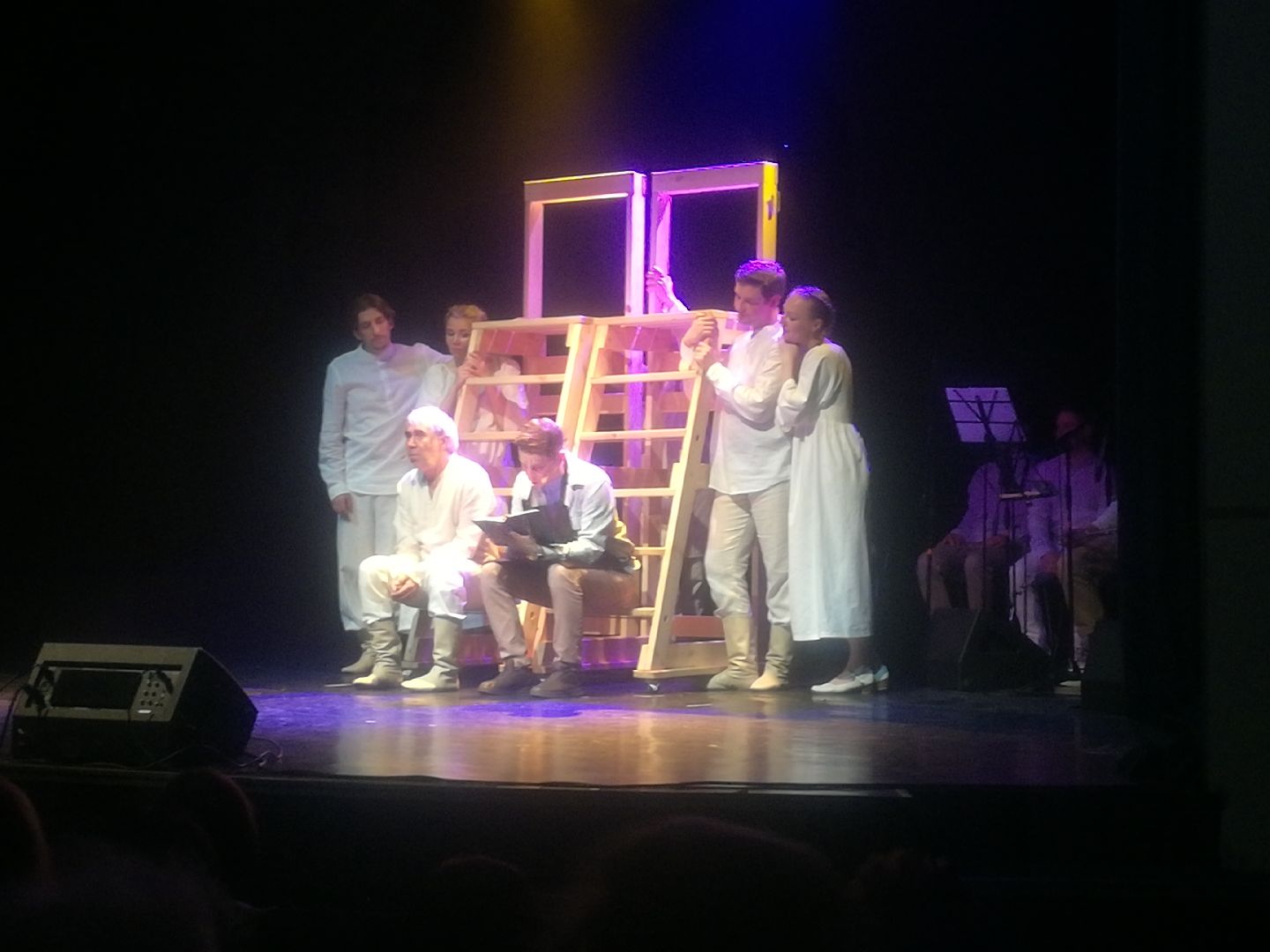 Звенигород, фестиваль музыки и ремесел, спектакль