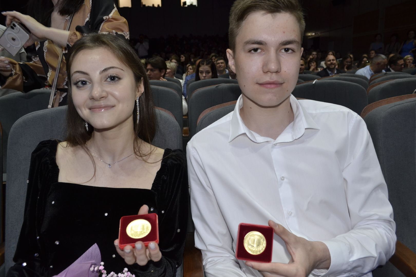 Балашиха, Подмосковье, школы, медалисты, ЕГЭ, выпускники