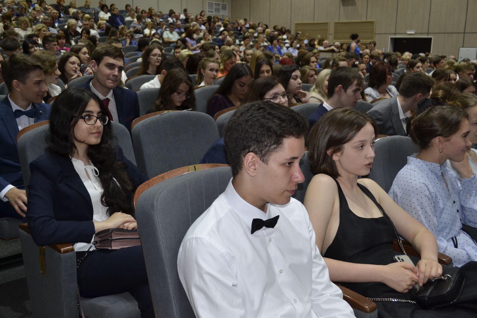 Балашиха, Подмосковье, школы, медалисты, ЕГЭ, выпускники