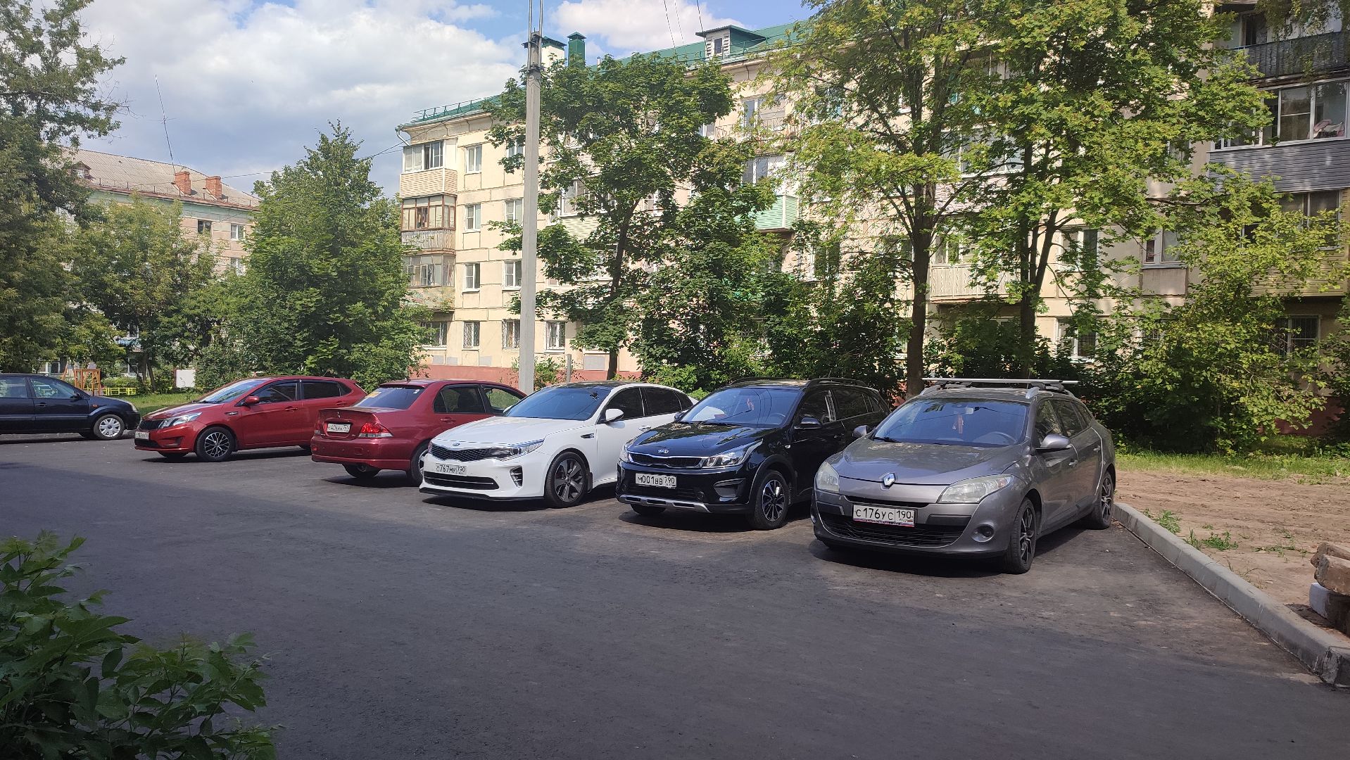 Кашира, благоустройство, лавочки, ремонт МКД