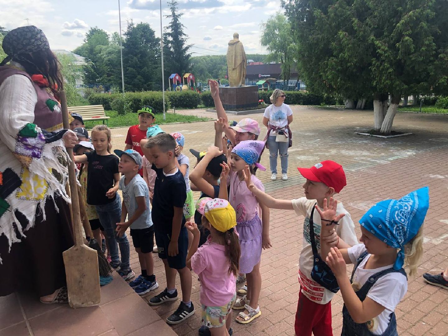 Подольск, праздник, Бабя Яга, фольклор, традиции, сказки, игры