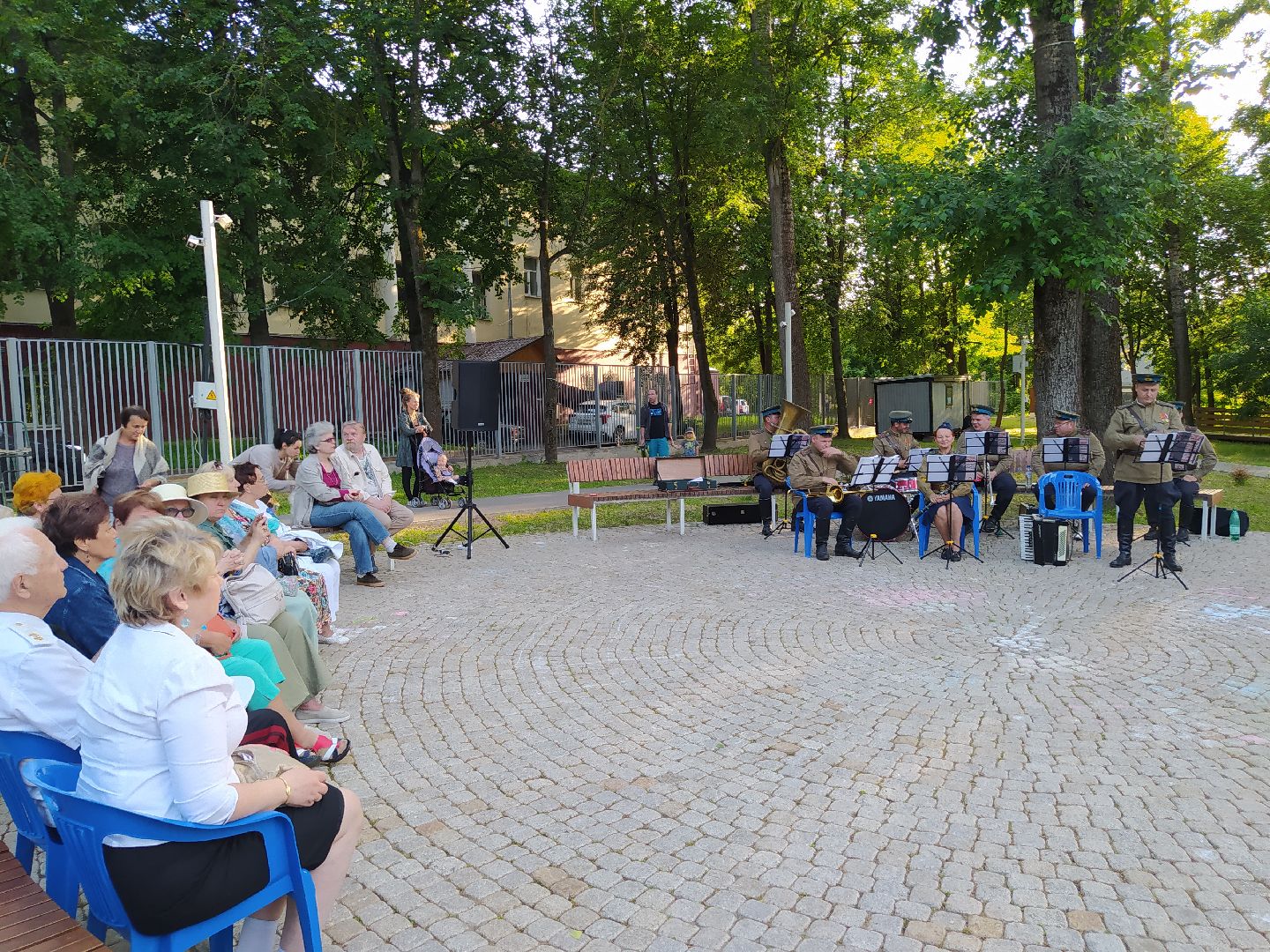 Истра, день памяти, парк, концерт