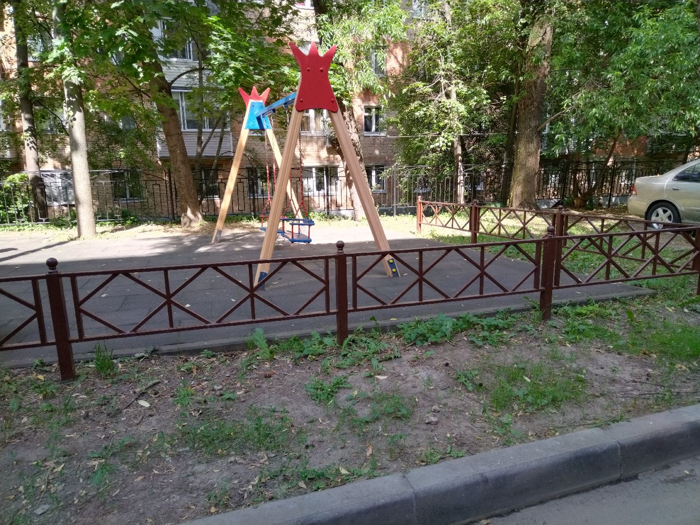 ГУСТ, Мытищи, живые изгороди, детские площадки