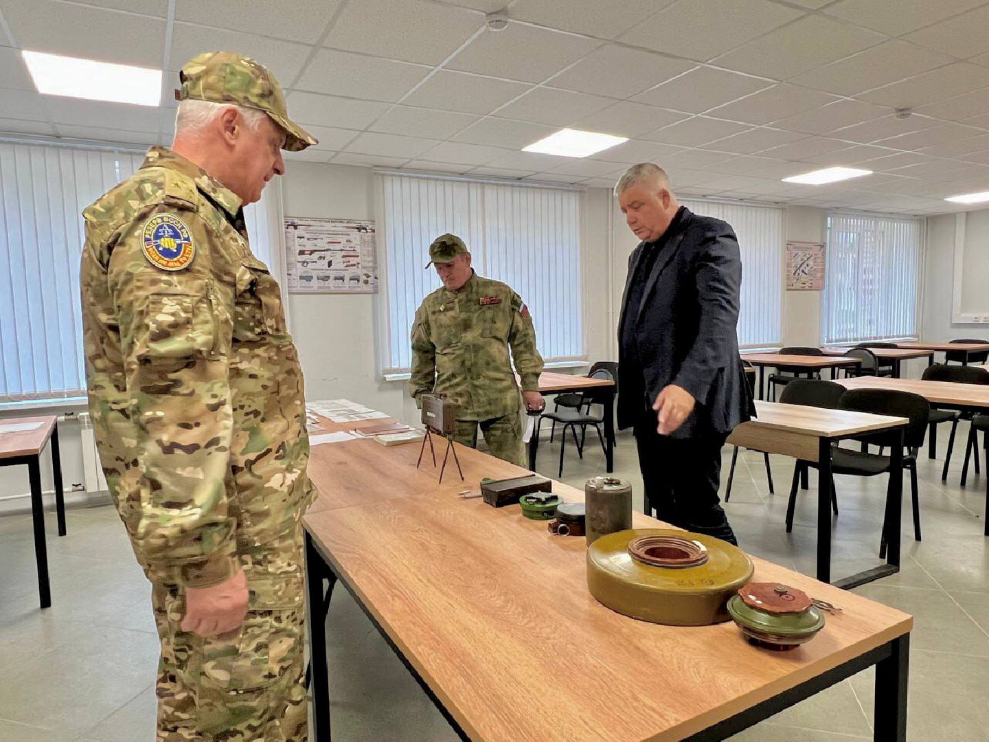 Балашиха, Подмосковье, СВО, центр контрактников в Балашихе, депутаты