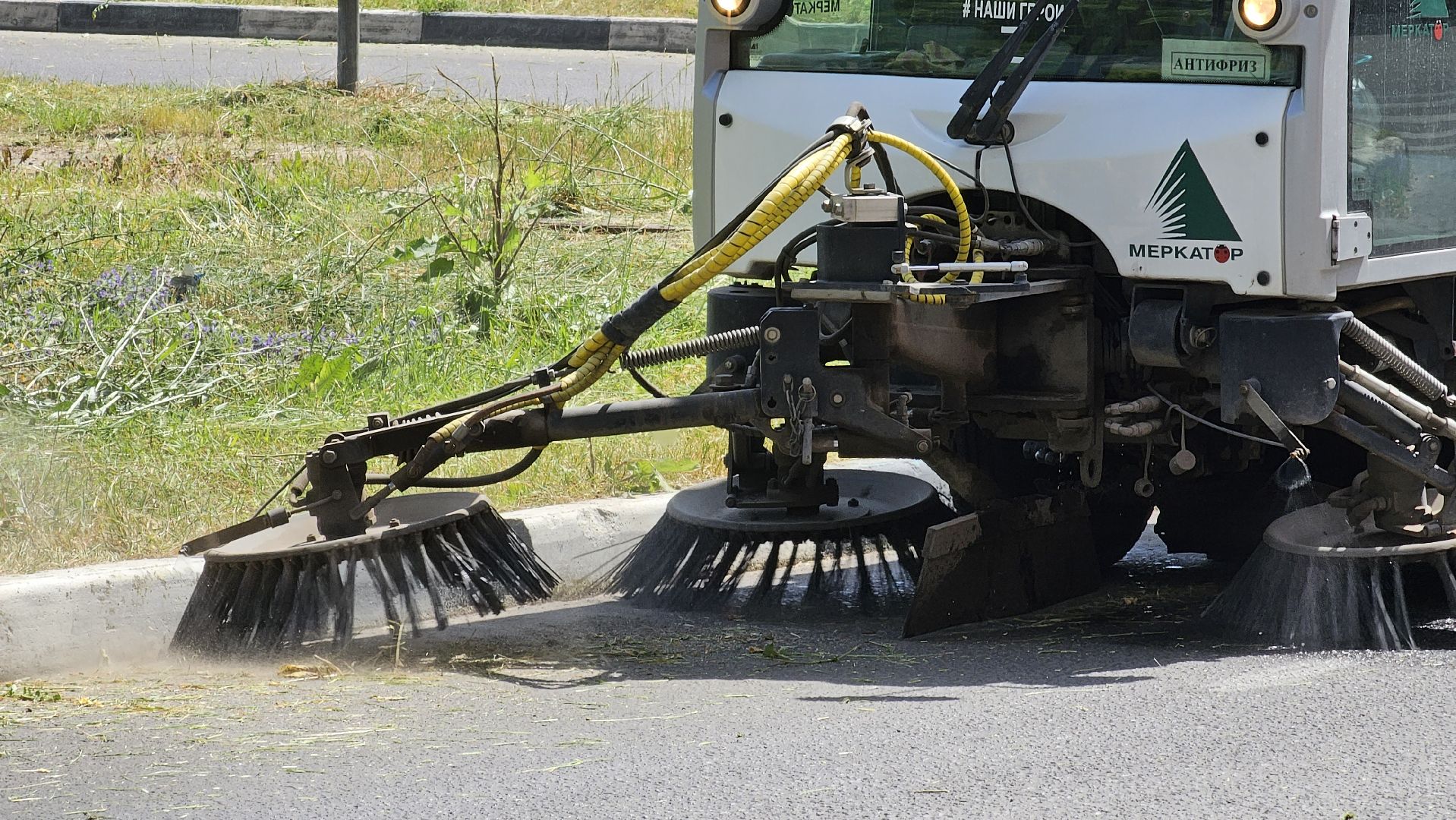 покос травы, уборка дорог, Котельники