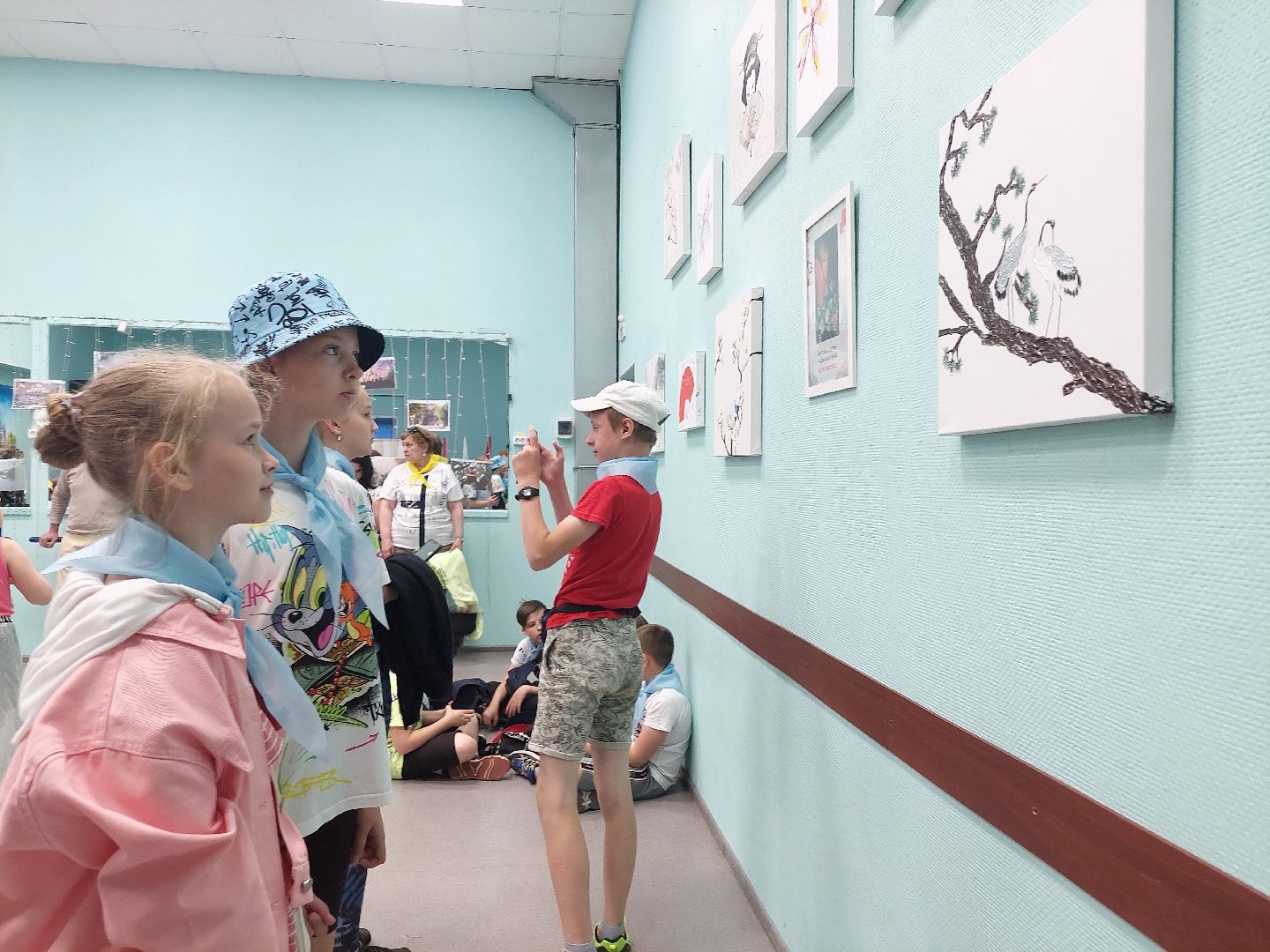 выставка картин, СВО, культура, общество