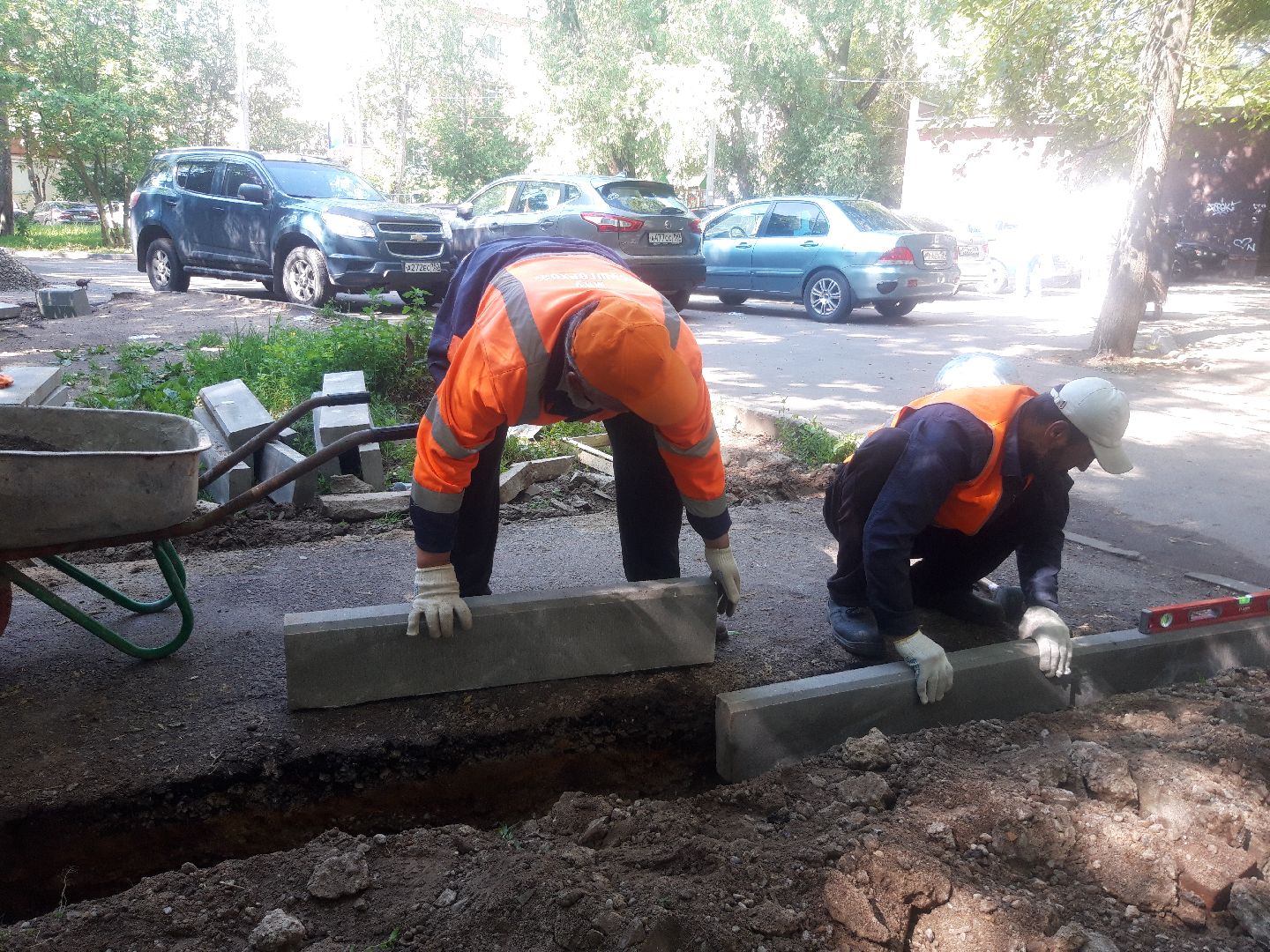 двор, доброе дело,