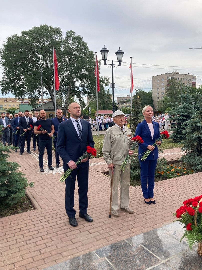 Солнечногорск, ВОВ, братская могила, свеча памяти, день памяти