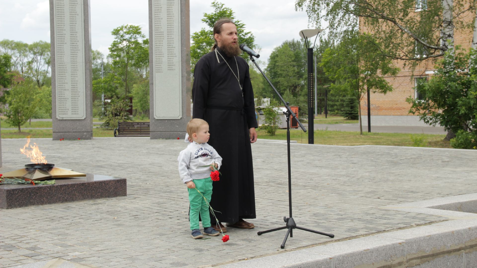 #Деньпамятиискорби#Рошаль#митинг#минутамолчания