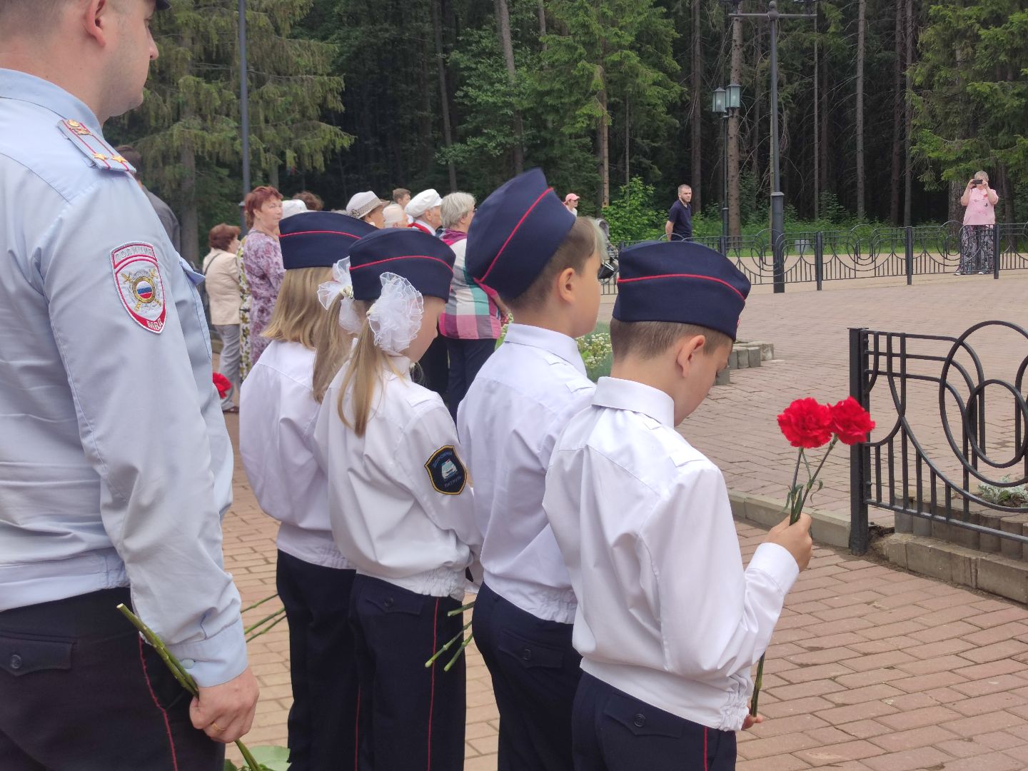 мемориал, митинг, дети, ЮИД, Дубна