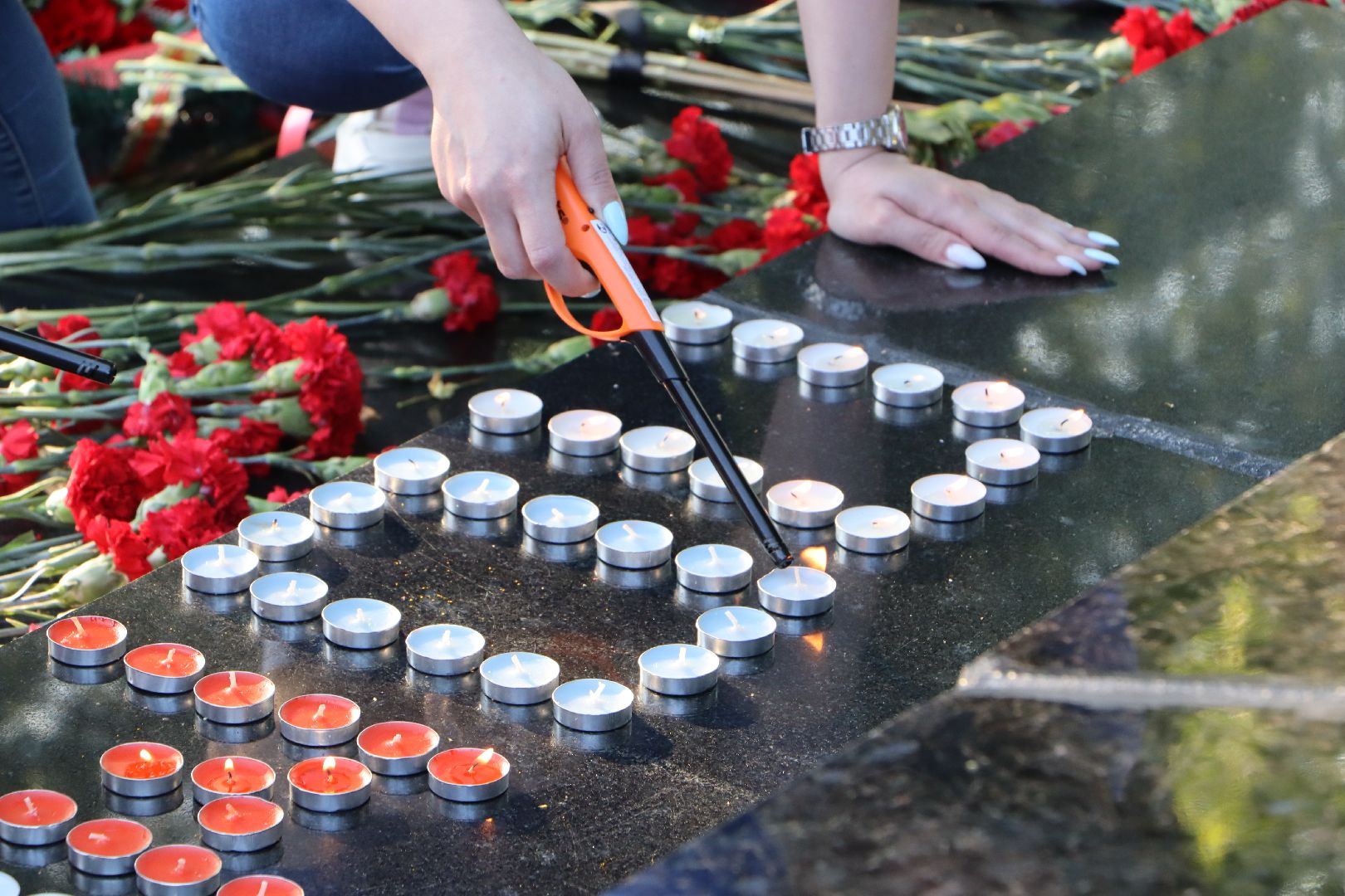 Серебряные Пруды, Свеча памяти