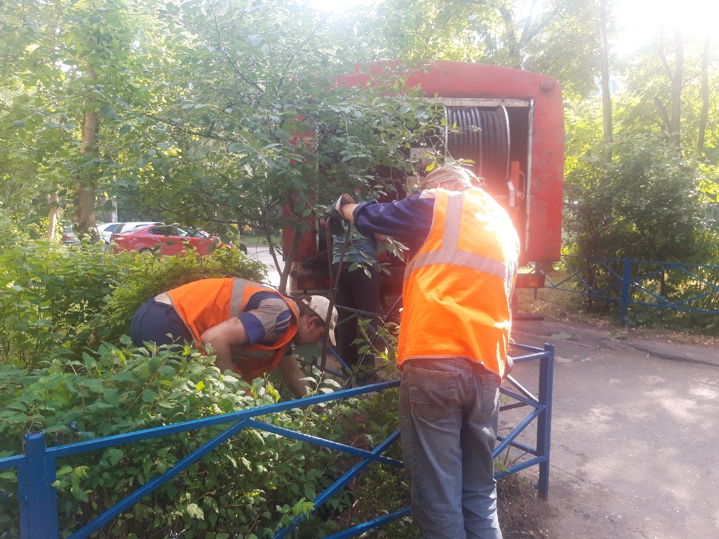 двор, доброе дело,