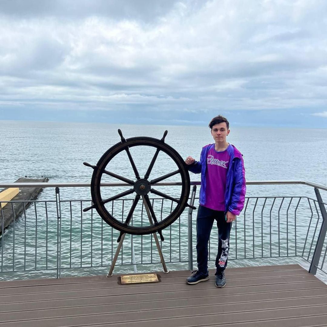 Ступино, Артек, ДЭЦ Островок