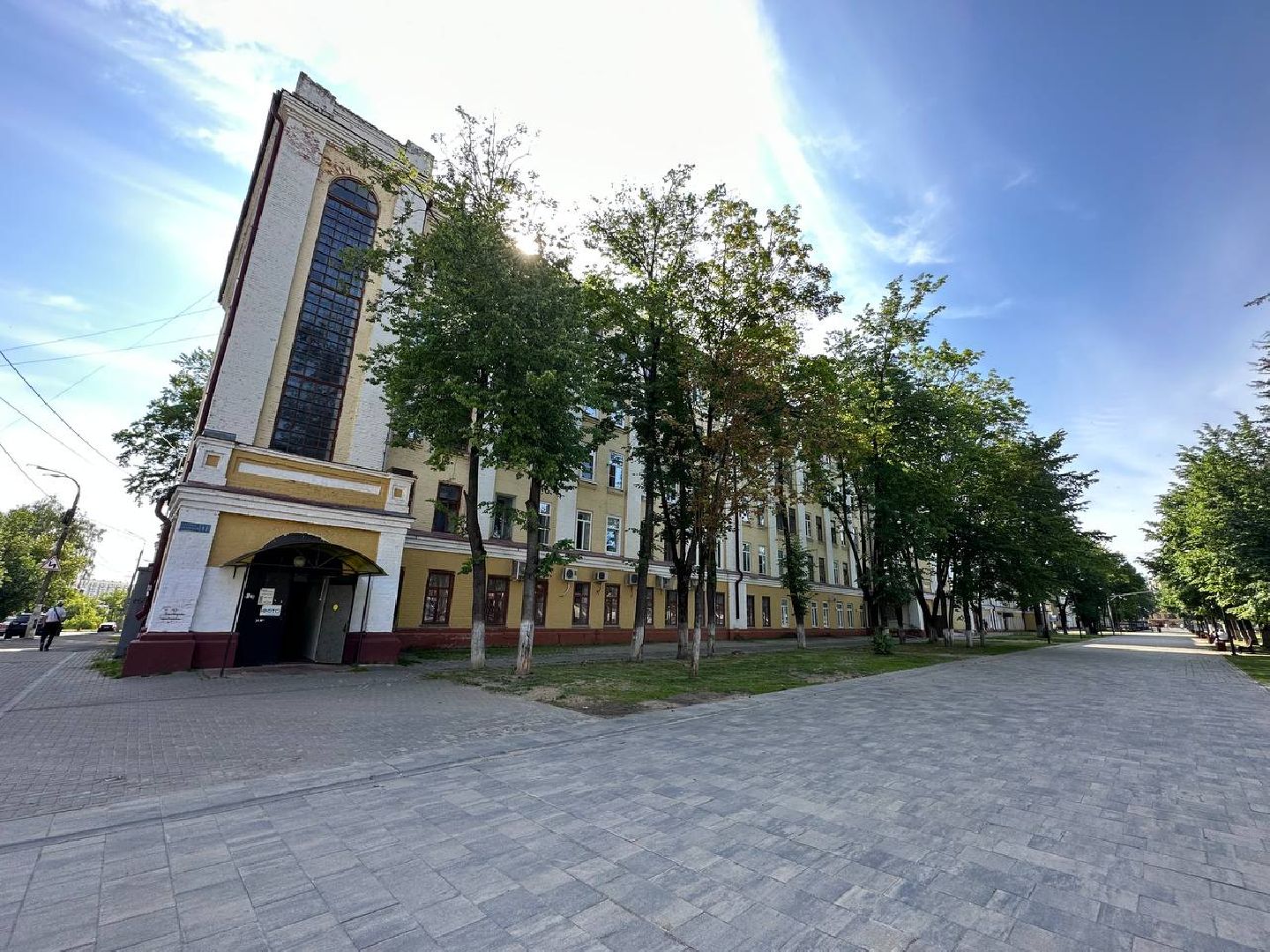 Прорыв трубы, герои нашего времени, Наро- Фоминск слесарь, подвал, ЖКХ