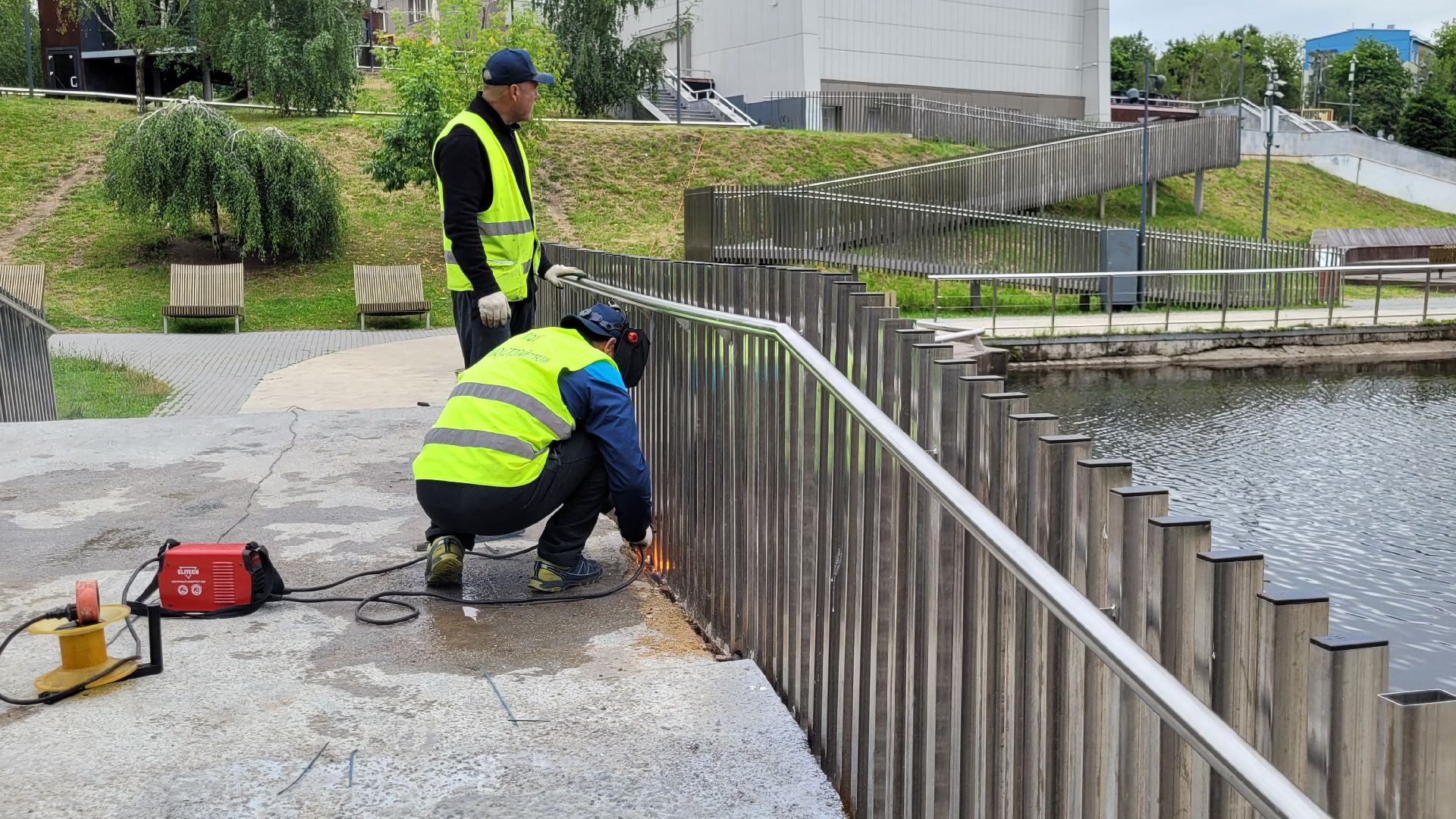 жкх; ремонт; мост; пруд; вандалы