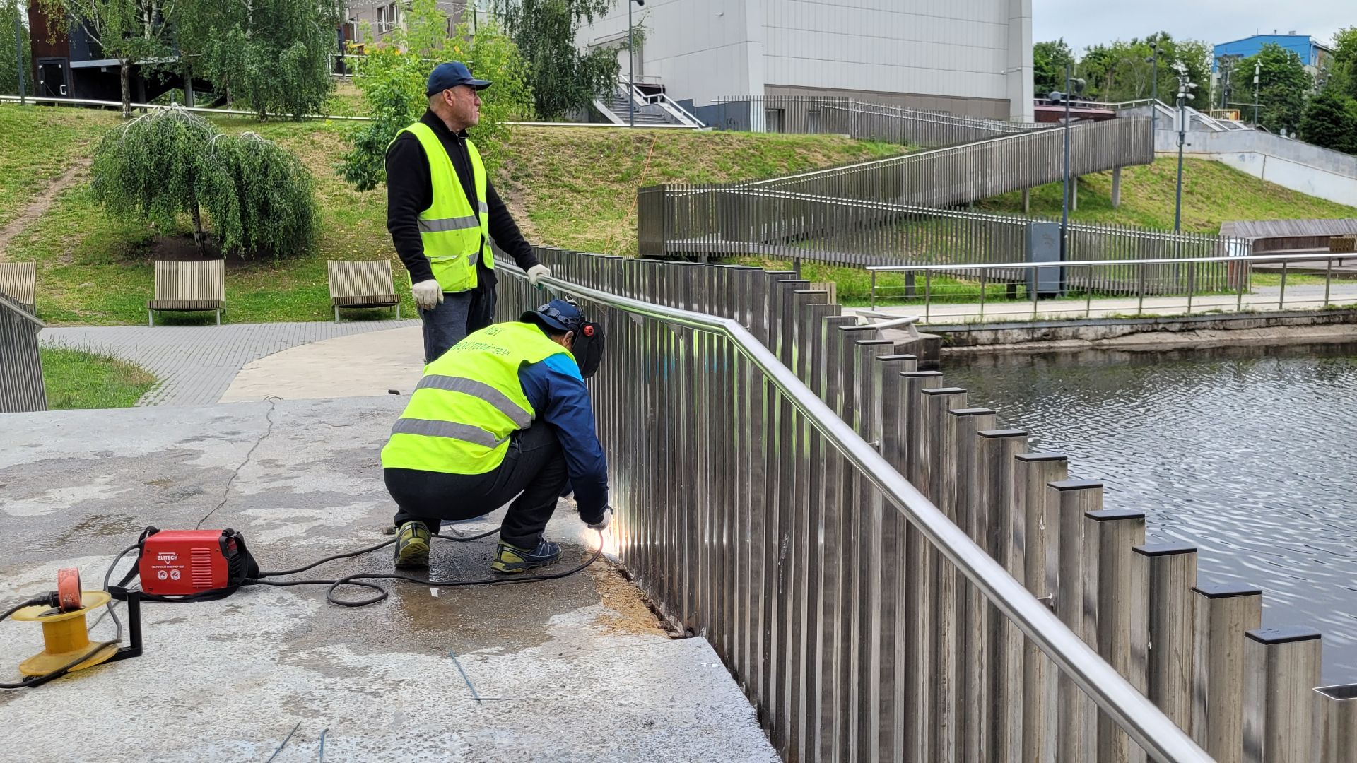 жкх; ремонт; мост; пруд; вандалы