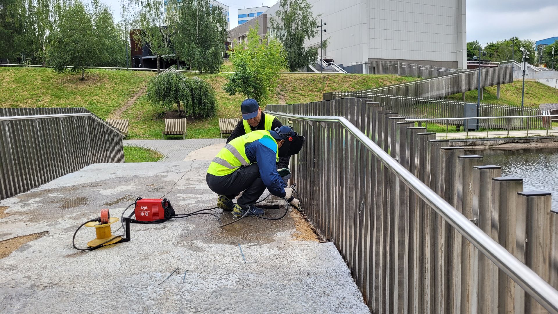 жкх; ремонт; мост; пруд; вандалы