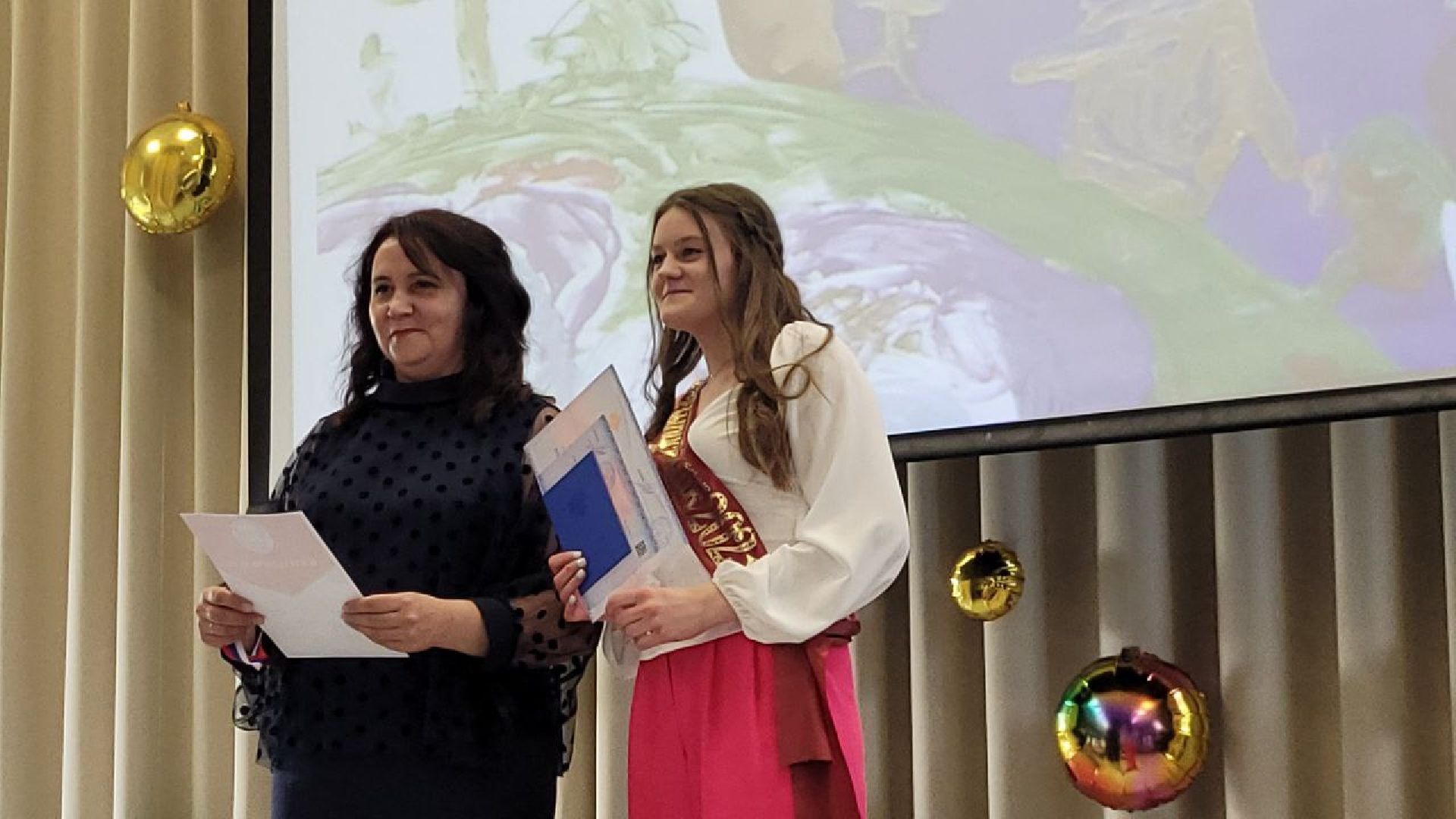 выпускники; студенты; экзамены; будущее; ленинский округ