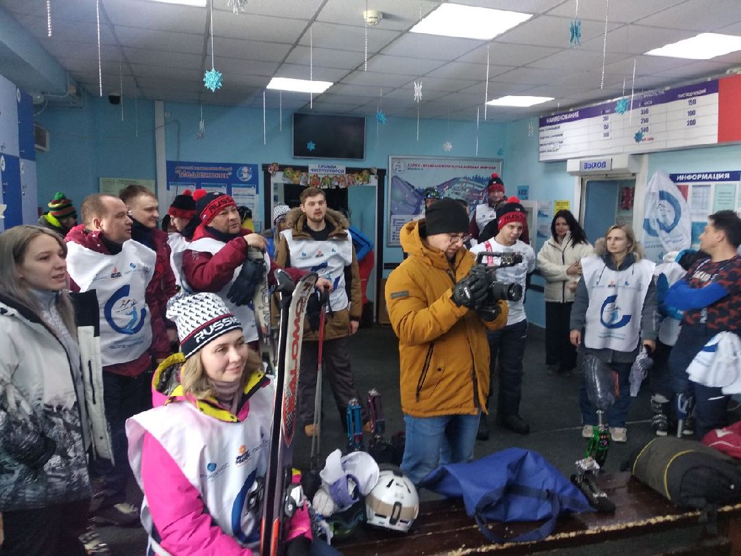 Дмитров, Шуколово, Клуб Леонида Тягачева, Горнолыжная школа