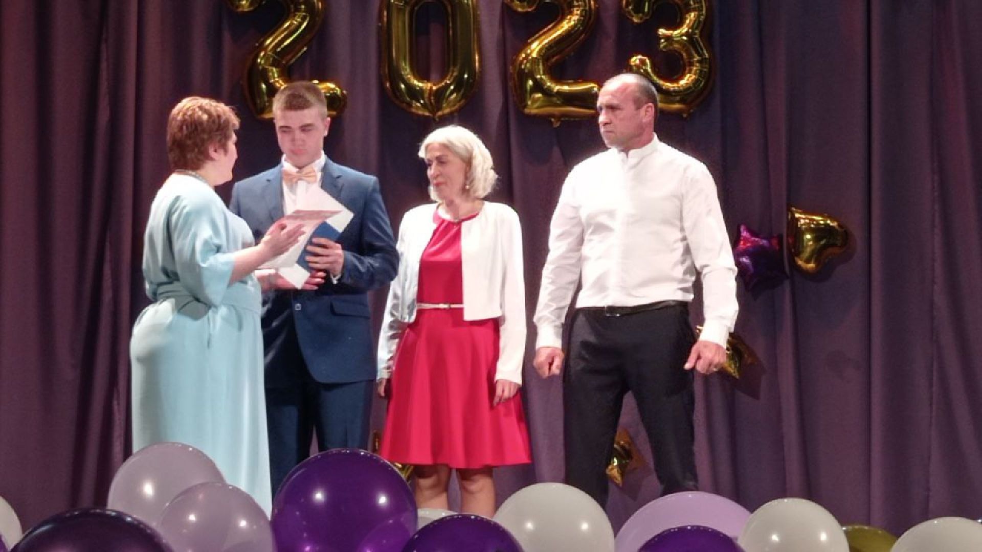 Красноармейск, Пушкинский, вручение аттестатов, выпускники, медалисты, стобальники