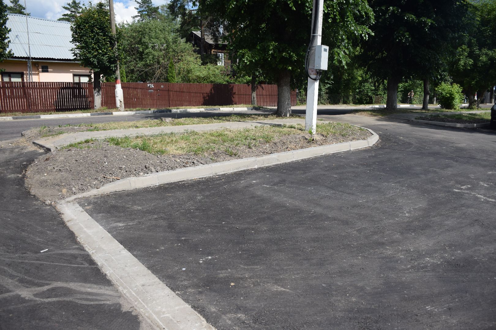 Электрогорск, городской округ Павловский Посад, асфальт, дорога, дворы, парковка, улица