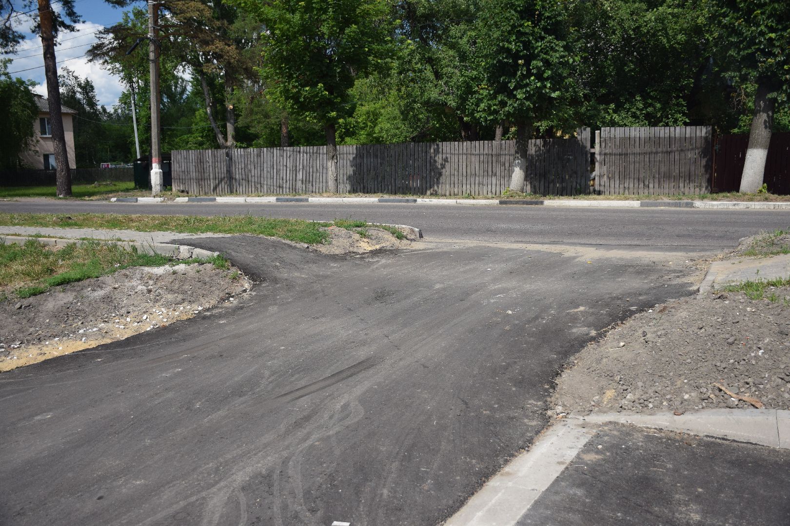 Электрогорск, городской округ Павловский Посад, асфальт, дорога, дворы, парковка, улица