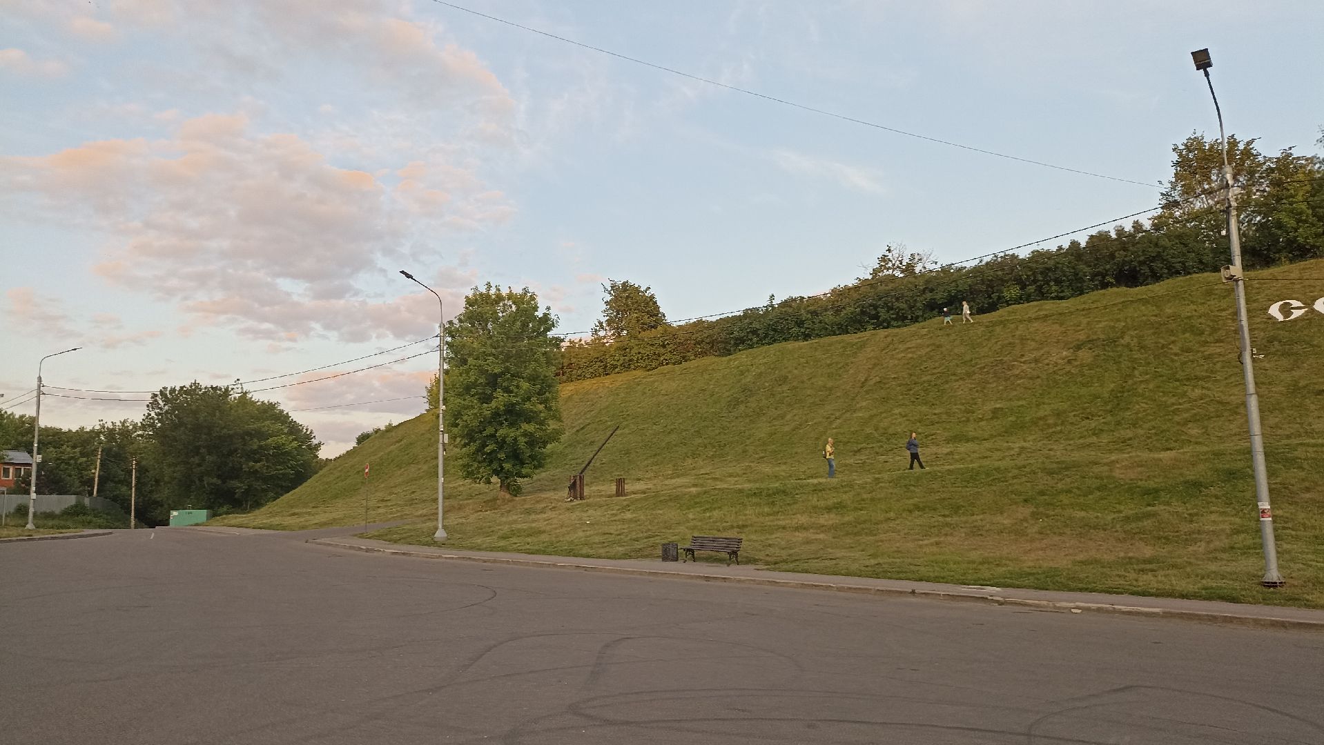 Серпухов, Подмосковье, благоустройство, покос травы, Соборная гора