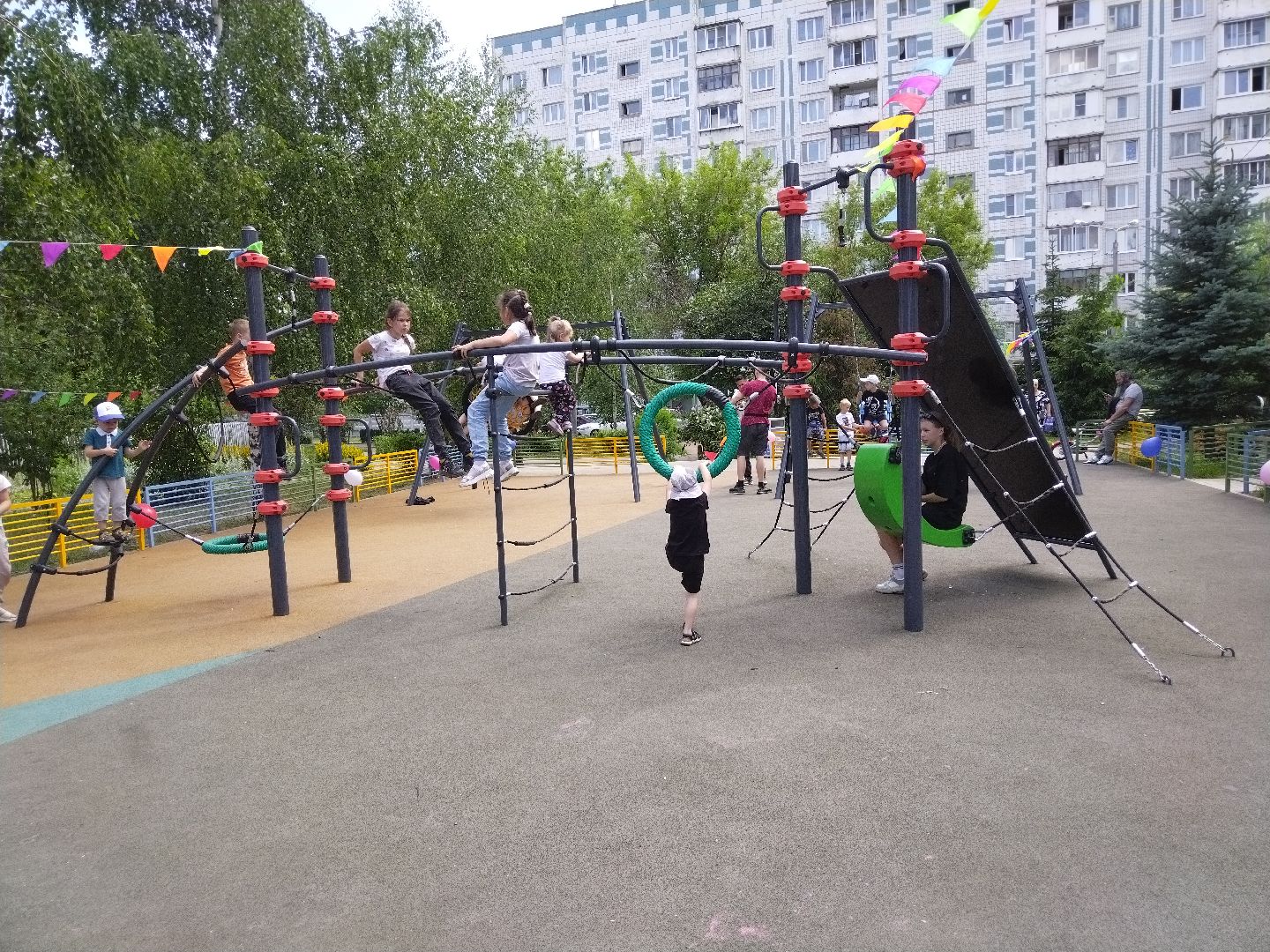 Губернаторская игровая площадка, детская площадка, Мытищи, Пироговский