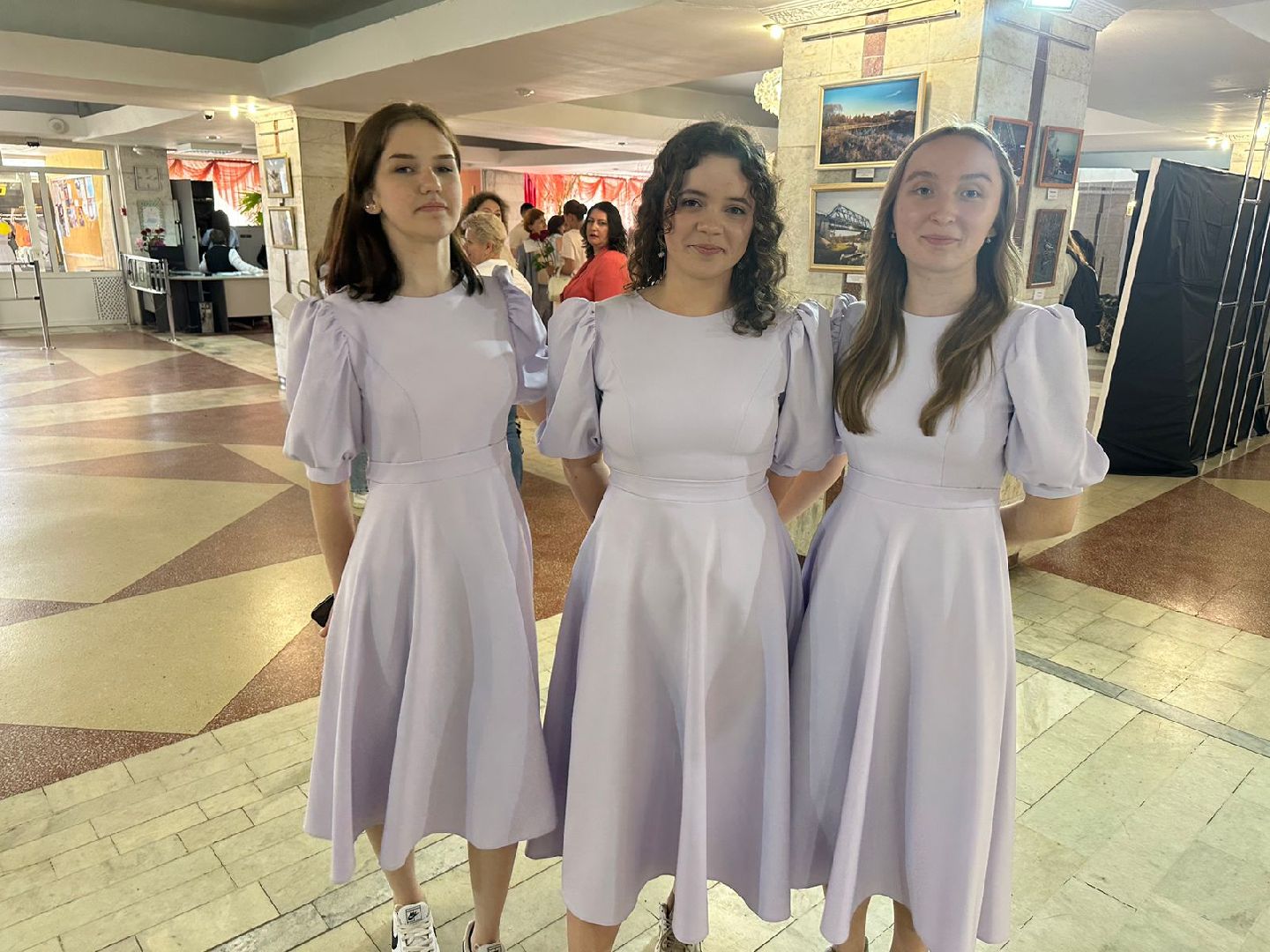 Выпускной бал, наряды выпускниц, Наро-Фоминск