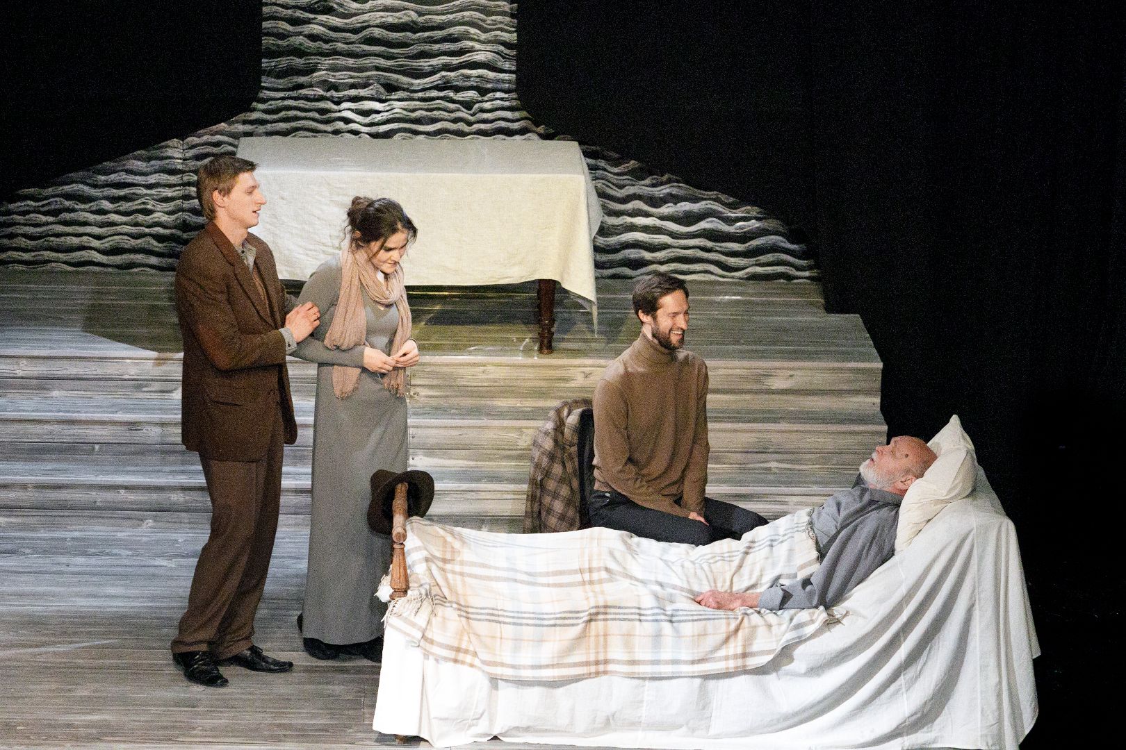 Истра, театр, критик