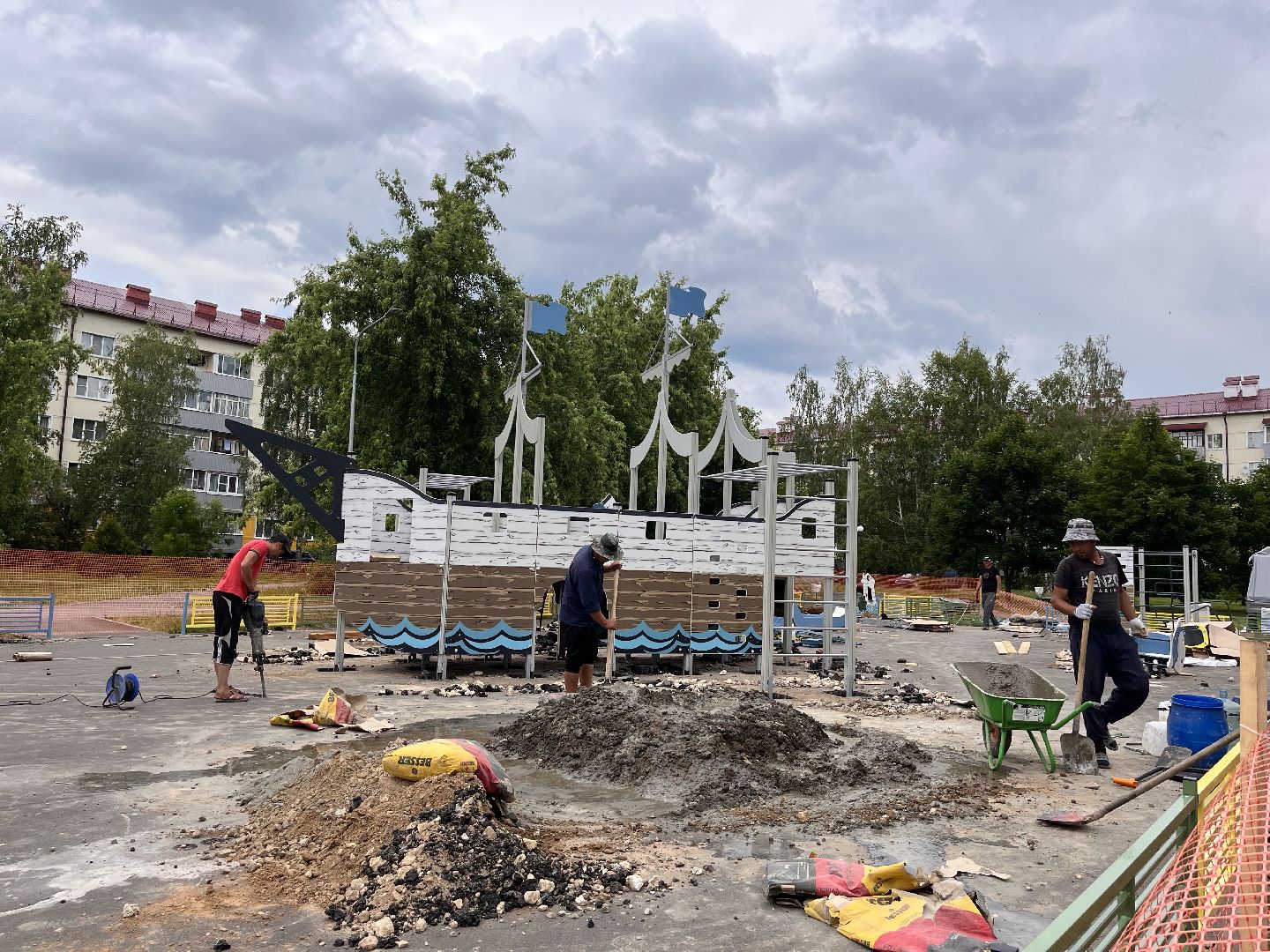 Шаховская, детские площадки, дети, двор