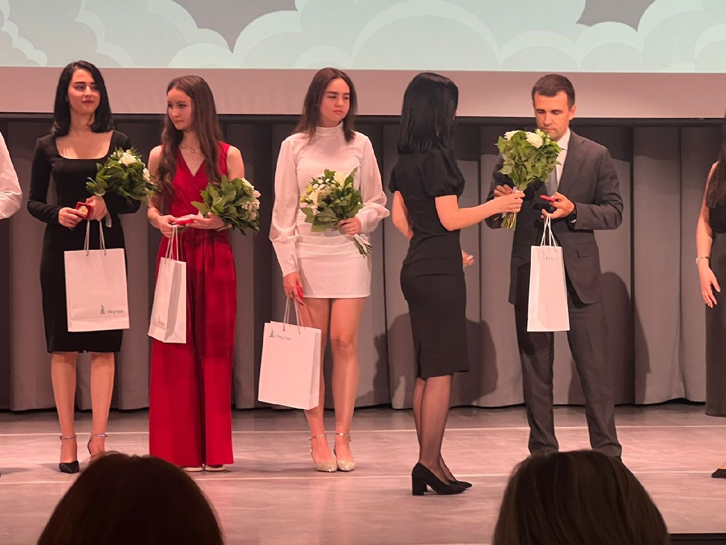 Реутов, образование, медалисты, золотая медаль, выпускники