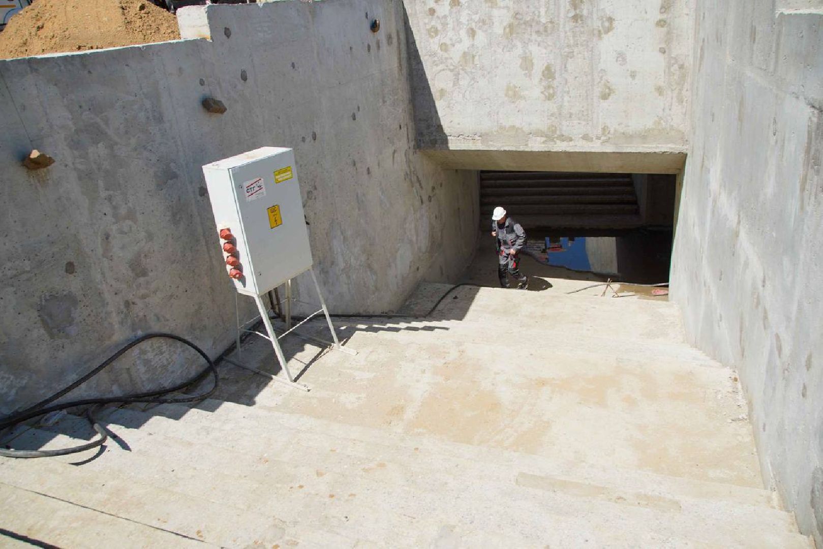 Подземный переход, реконструкция, проспект, движение