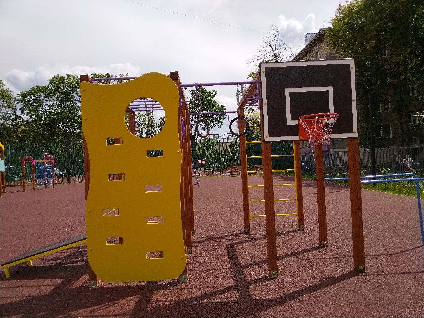 Школа №6, Мытищи, детская площадка