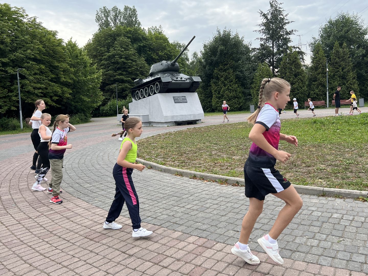 Химки, спорт, сквер им. Марии Рубцовой, тренировка, дети, чирлидинг, спортивная школа