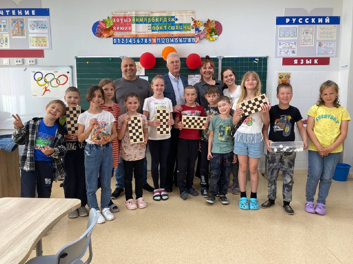 Чехов, ветераны, школа, шашки, турнир, пришкольный лагерь