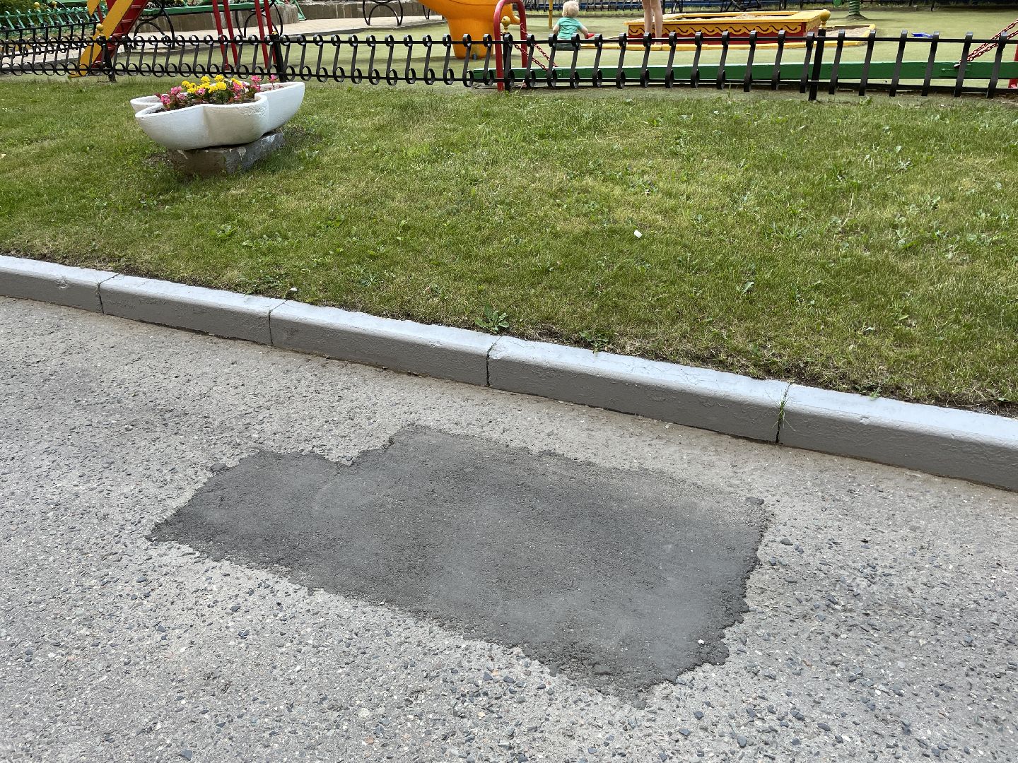 Двор, ямы, ремонт, дороги