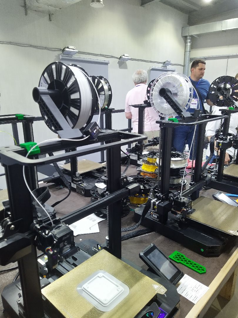 Долгопрудный, Физтех, инженеры, фабрика, станок, беспилотник