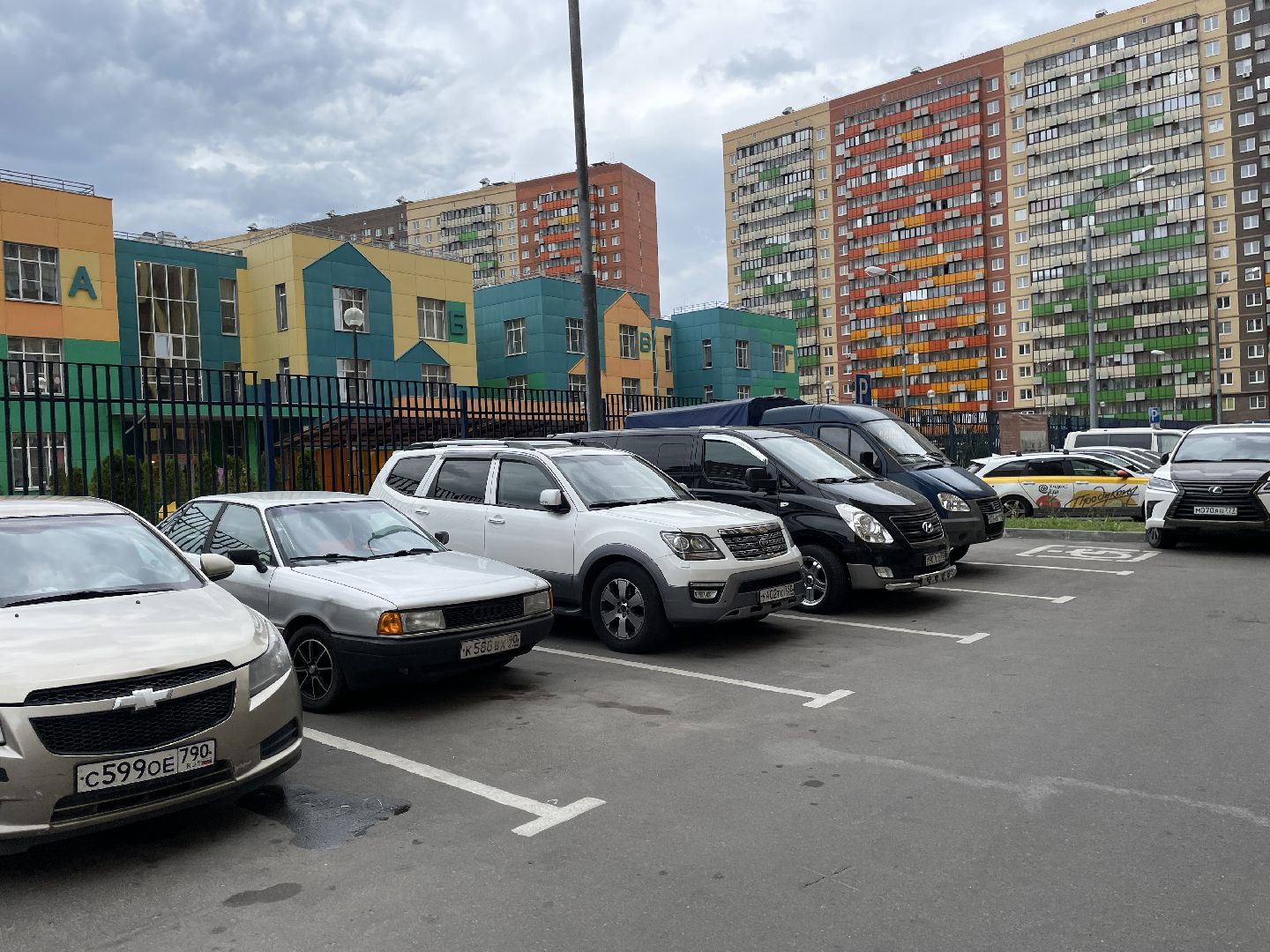 Мусор, двор, автомобиль, Добродел, жалоба