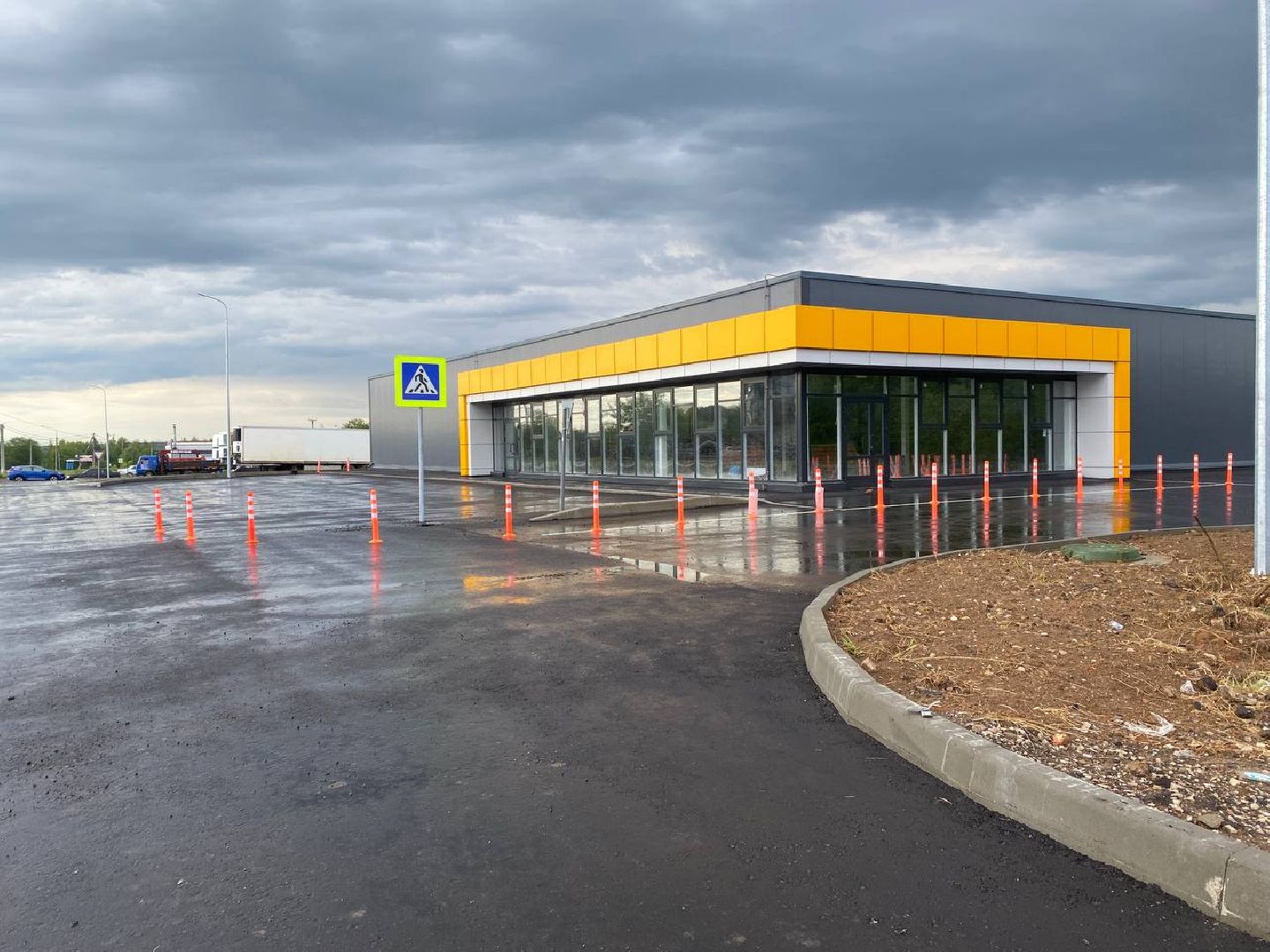 Чехов, строительство, торговля, парковка, жители, микройрайон