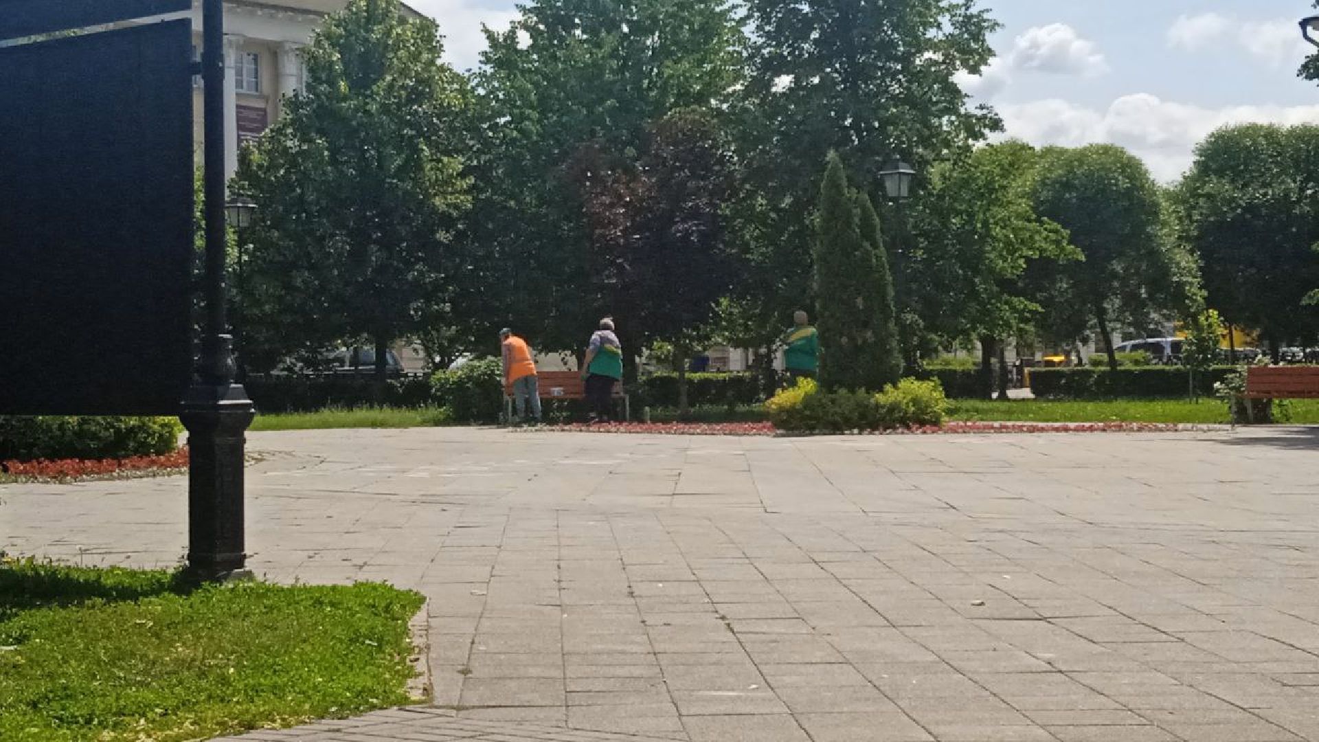 Коломна, лавочки, сквер