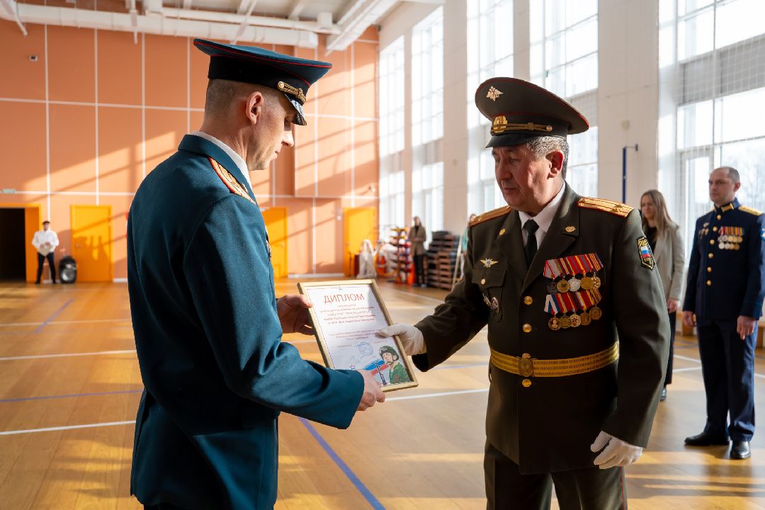 Общество, Военная-патриотика