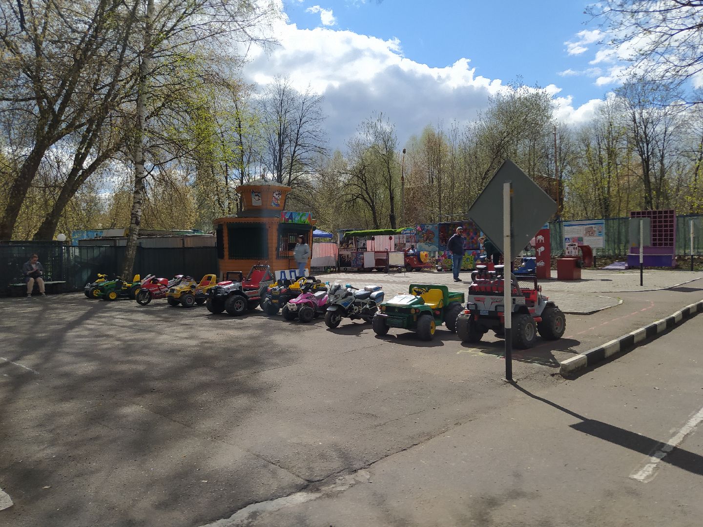 Автогородок, машины, дорога, светофор, зебра, парк