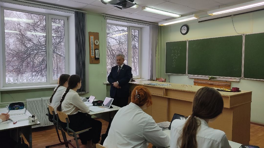 Лобня, города