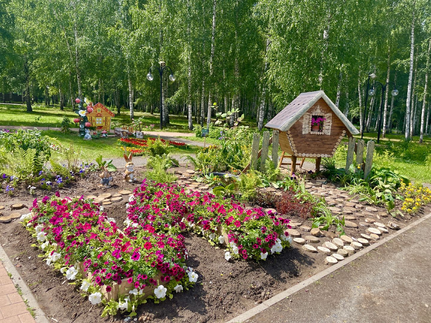 Клин, фестивали, цветы, общество